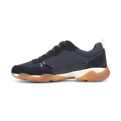 Walk Slim Glide Sneaker