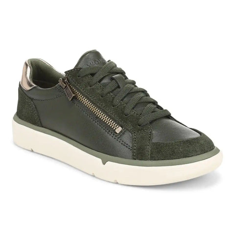 City Walk AXS Sneaker