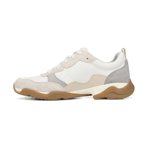 Walk Slim Glide Sneaker
