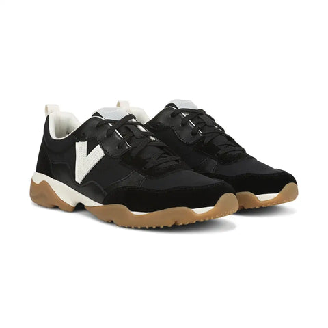 Walk Slim Glide Sneaker